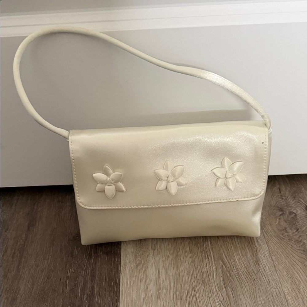 Kenneth Cole New York Cream Floral Clutch